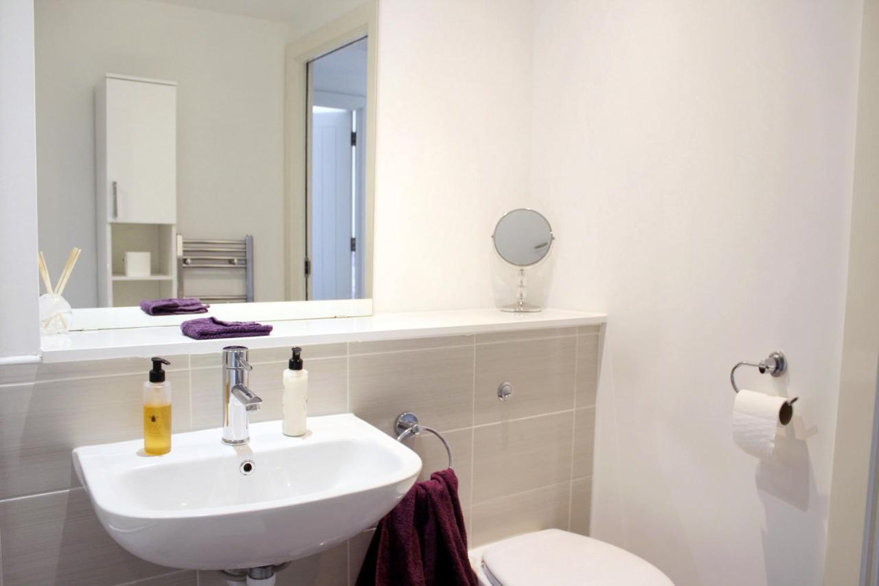 Manchester Escape - Private Room & Bathroom Near Etihad And Coop Arena - Free Secure Parking Εξωτερικό φωτογραφία